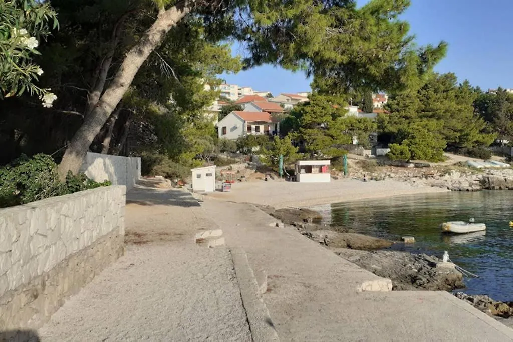 Apartman Mladen Trogir 0*,