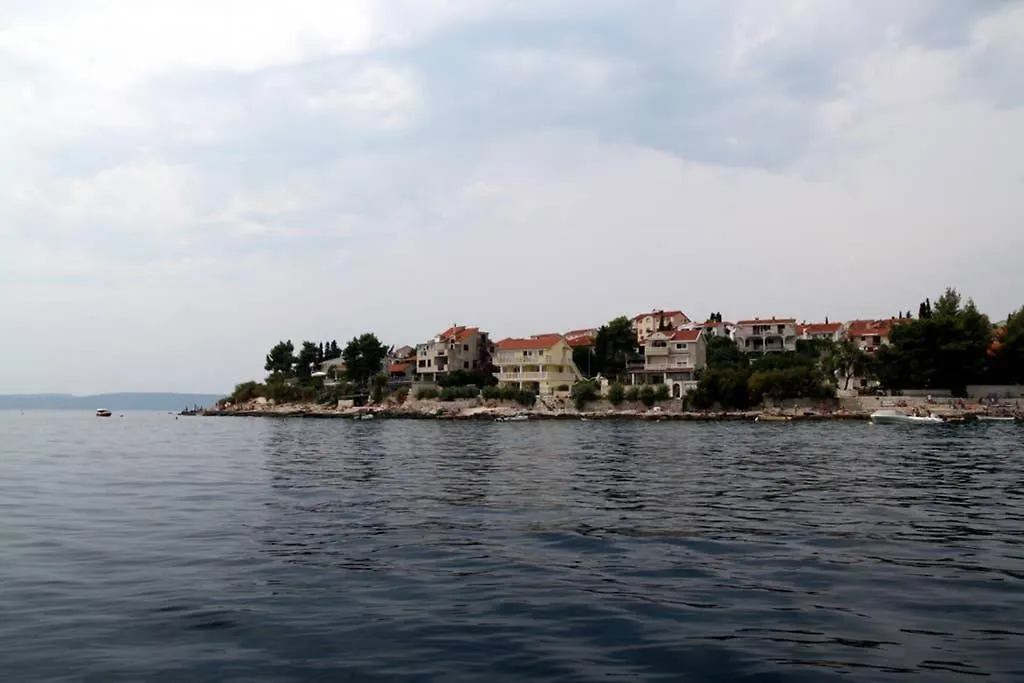 Apartman Mladen Trogir Apartment