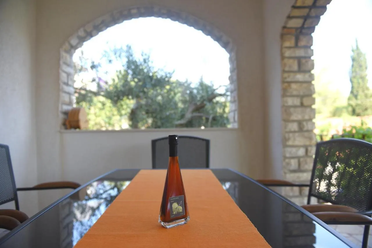 Apartman Mladen Trogir 0*,  Croatia
