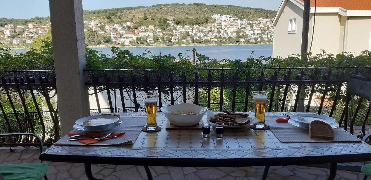 Apartman Mladen Trogir