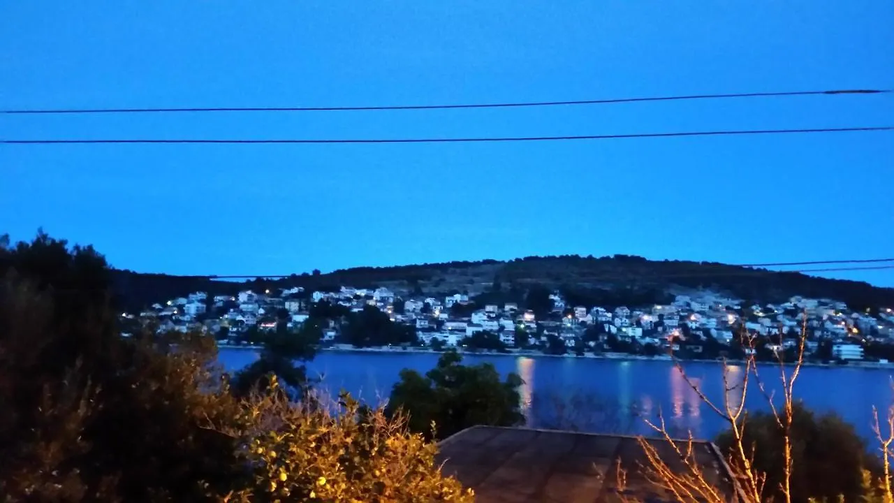 Apartman Mladen Trogir